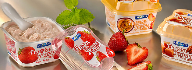 Mrożony jogurt: opakowanie EasySnacking™ przełamuje lody